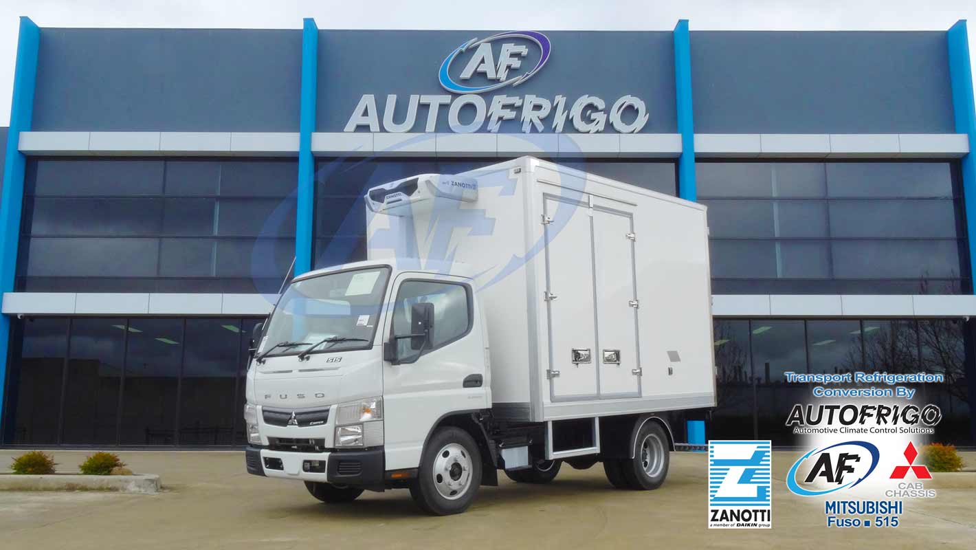 Optimised4web_MitsubishiFuso_van_02_img_01